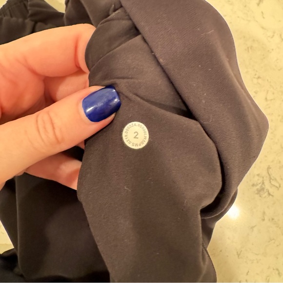Lululemon On The Fly Pant *Woven 27" - Picture 7 of 11
